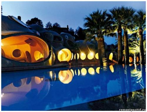 Дворец пузырей (Palais Bulles)