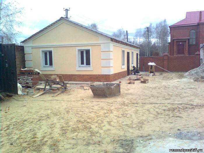 Išorinis senojo plytų namo apdaila